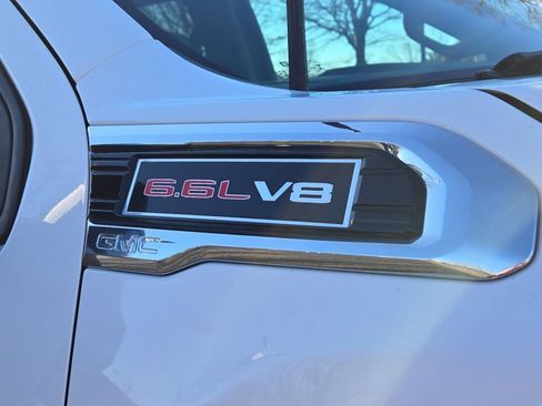 Used 2022 GMC Sierra 3500 Pro w/ Convenience Package image 5