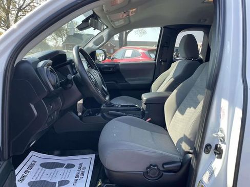 Used 2021 Toyota Tacoma SR image 15