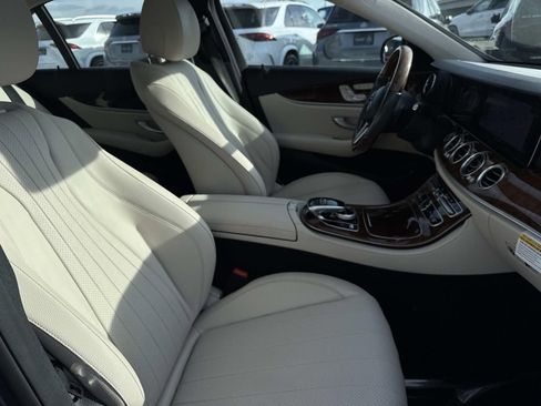 Used 2020 Mercedes-Benz E 350 Sedan image 12