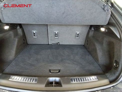 Used 2024 Cadillac XT4 Sport image 9