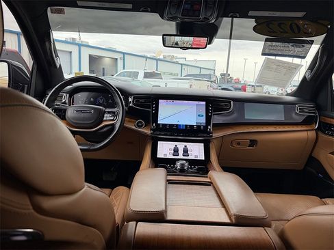 Used 2022 Jeep Grand Wagoneer Series III w/ Rear Seat Video Group 1 image 13