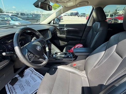 Used 2022 Buick Envision Essence w/ Safety Package FWD image 11