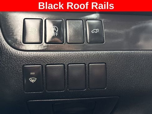 Used 2018 Toyota Highlander SE image 14