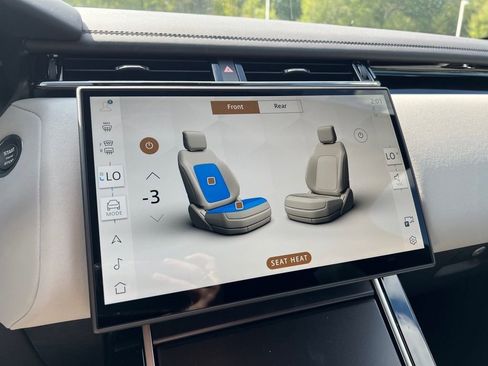 New 2026 Land Rover Range Rover Velar Dynamic SE image 19