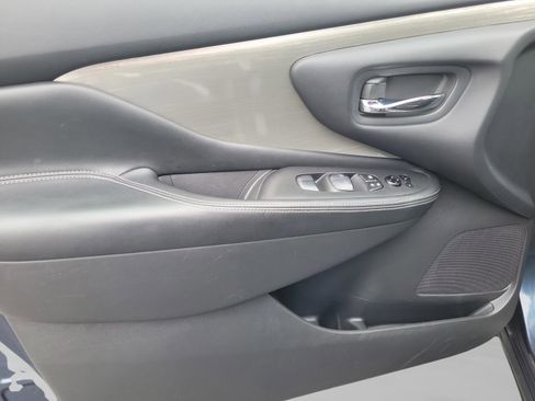 Used 2015 Nissan Murano SV image 21