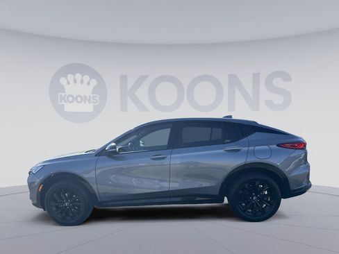 Used 2025 Buick Envista Sport Touring image 2