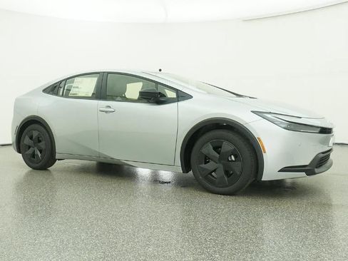 New 2026 Toyota Prius LE image 28