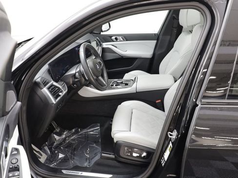 Used 2026 BMW X5 M60i AWD/4WD image 6