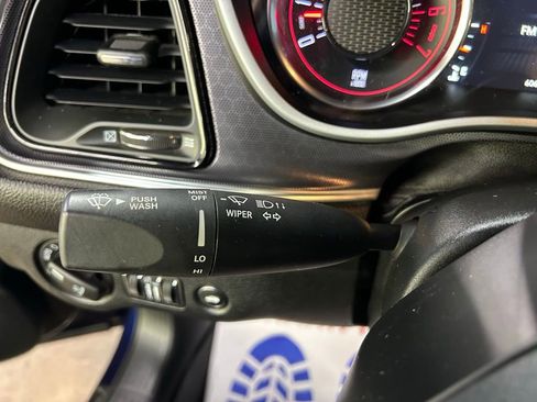 Used 2017 Dodge Challenger R/T Scat Pack w/ Leather Interior Group image 21