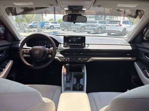 Used 2025 Honda Accord SE image 10