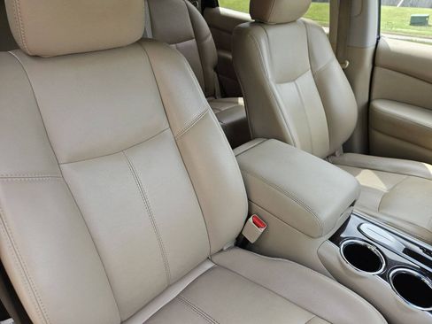 Used 2015 Nissan Pathfinder SL w/ SL Premium Package FWD image 21