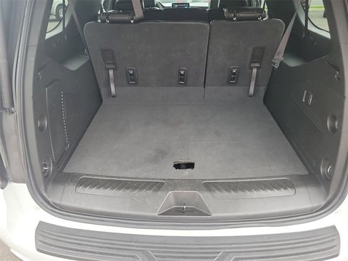 Used 2023 Chevrolet Suburban LT image 21