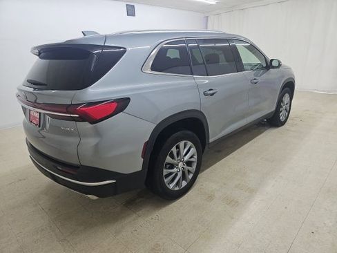 Used 2025 Buick Enclave Preferred image 15