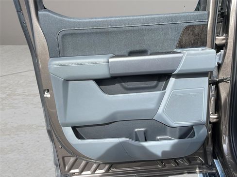 Used 2022 Ford F150 Lariat image 17