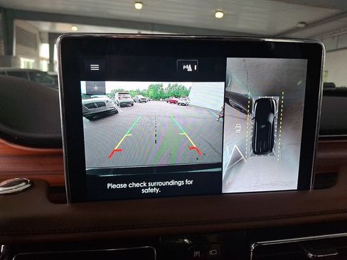 Certified 2024 Lincoln Aviator Reserve w/ Jet Package AWD/4WD image 18