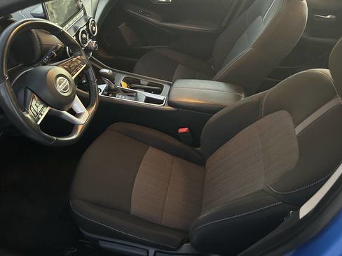 Used 2021 Nissan Sentra SV w/ Lighting Package image 14