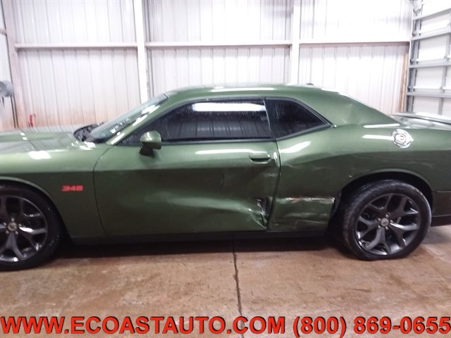 Used 2019 Dodge Challenger R/T RWD image 2