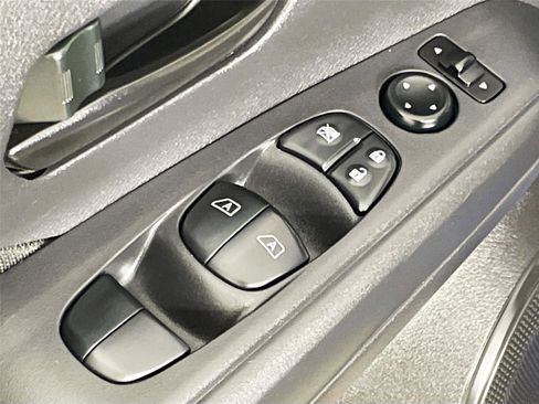 Used 2024 Nissan Kicks S FWD image 19