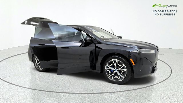 Used 2024 BMW iX xDrive50 w/ Sport Package AWD/4WD image 12