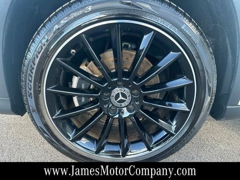 Used 2018 Mercedes-Benz GLA 250 image 14