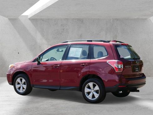 Used 2016 Subaru Forester 2.5i w/ Alloy Wheel Package AWD/4WD image 4