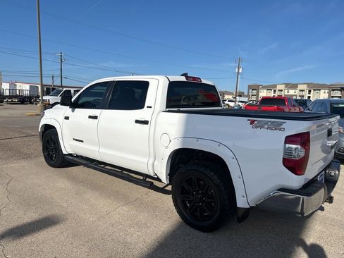 Used 2020 Toyota Tundra SR5 w/ SR5 Upgrade Package image 3