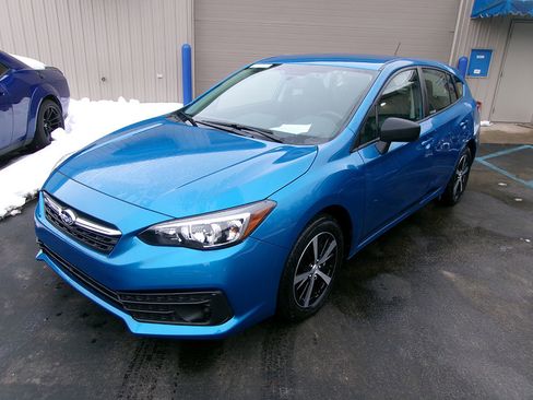 Used 2022 Subaru Impreza 2.0i w/ Popular Package #3 image 1