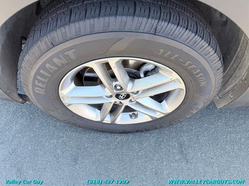 Used 2018 Hyundai Santa Fe Sport FWD image 23