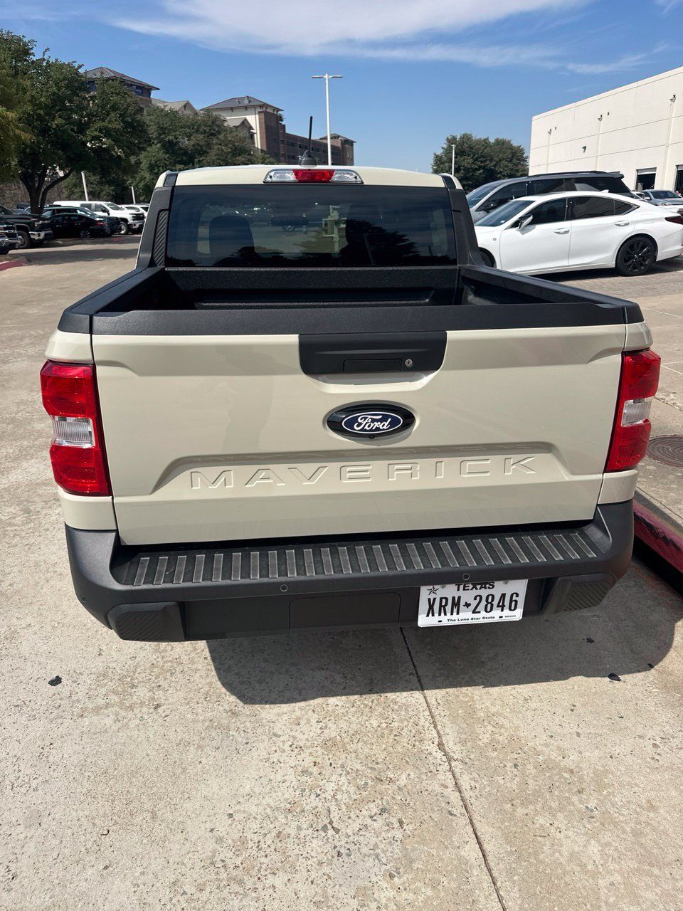 Used 2025 Ford Maverick XL w/ Equipment Group 101A AWD/4WD image 4
