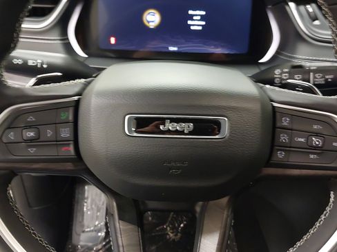 New 2025 Jeep Grand Cherokee L Limited image 35