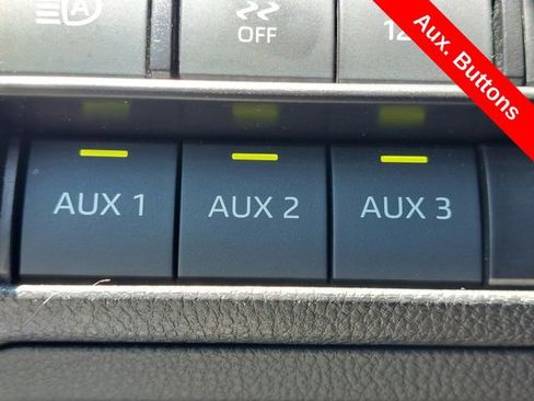 Used 2025 Toyota Tacoma TRD Sport w/ TRD Sport Upgrade Package AWD/4WD image 23