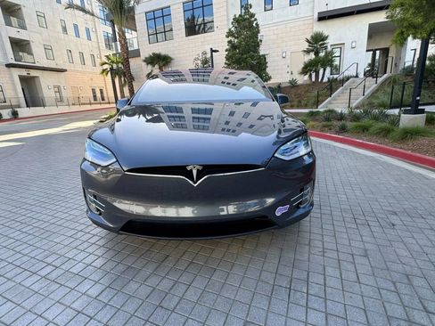 Used 2021 Tesla Model X Long Range AWD/4WD image 4