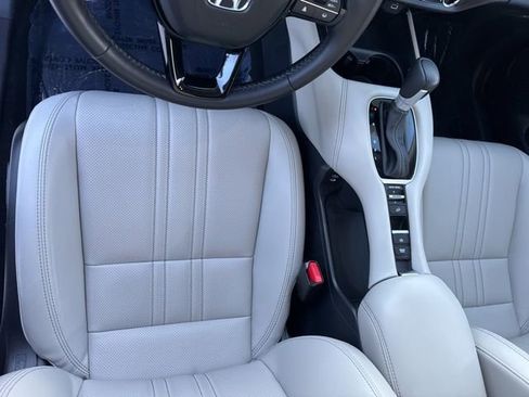 Used 2025 Honda HR-V EX-L image 13