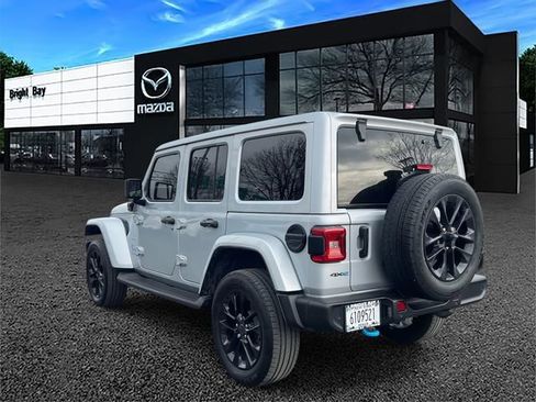 Used 2024 Jeep Wrangler Unlimited Sahara w/ Safety Group AWD/4WD image 3