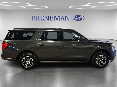 Used 2024 Ford Expedition Max XLT image 4