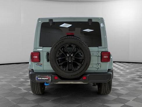 Used 2024 Jeep Wrangler Unlimited Sahara w/ Technology Group AWD/4WD image 4