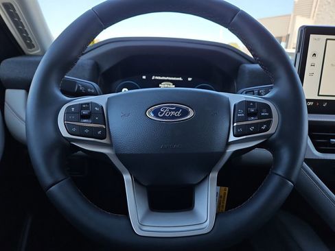 New 2026 Ford Explorer Active w/ Active Comfort Package image 27
