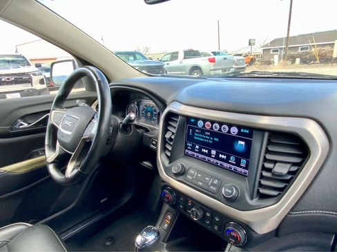 Used 2019 GMC Acadia Denali image 41