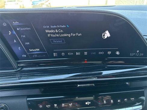 Used 2022 Cadillac Escalade ESV Sport w/ Touring Package image 24