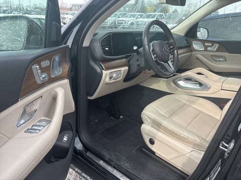 Used 2020 Mercedes-Benz GLS 450 4MATIC w/ Convenience Package image 17