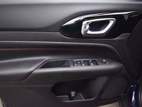 New 2026 Jeep Compass Trailhawk AWD/4WD image 31