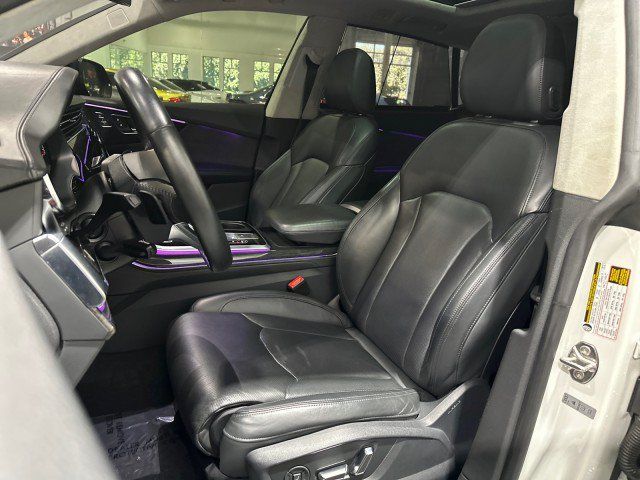 Used 2020 Audi Q8 Prestige AWD/4WD image 47