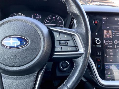 Used 2025 Subaru Outback Premium AWD/4WD image 25