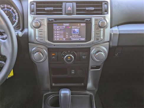 Used 2016 Toyota 4Runner SR5 Premium image 20