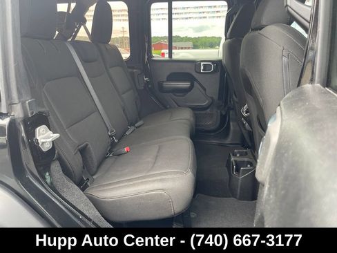 Used 2018 Jeep Wrangler Unlimited Sport S AWD/4WD image 14