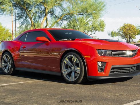 Used 2013 Chevrolet Camaro ZL1 image 12