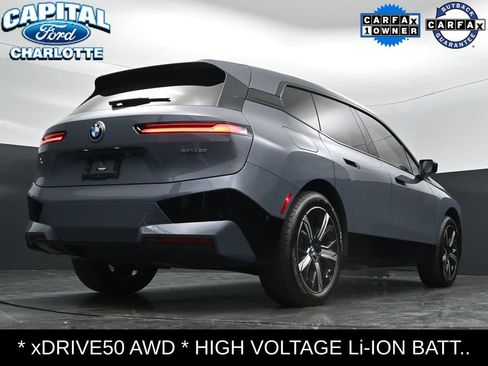 Used 2023 BMW iX xDrive50 w/ Sport Package AWD/4WD image 25