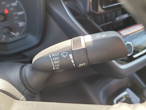 Certified 2025 Toyota Corolla SE image 28