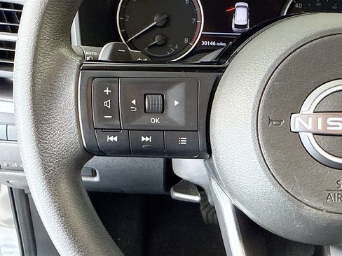 Used 2023 Nissan Rogue SV AWD/4WD image 11