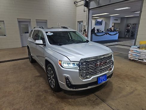 Used 2020 GMC Acadia Denali w/ Denali Ultimate Package image 8